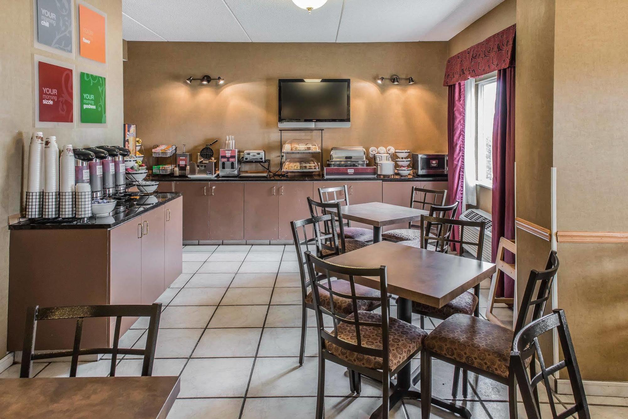 Wingate By Wyndham Pittsburgh 2*