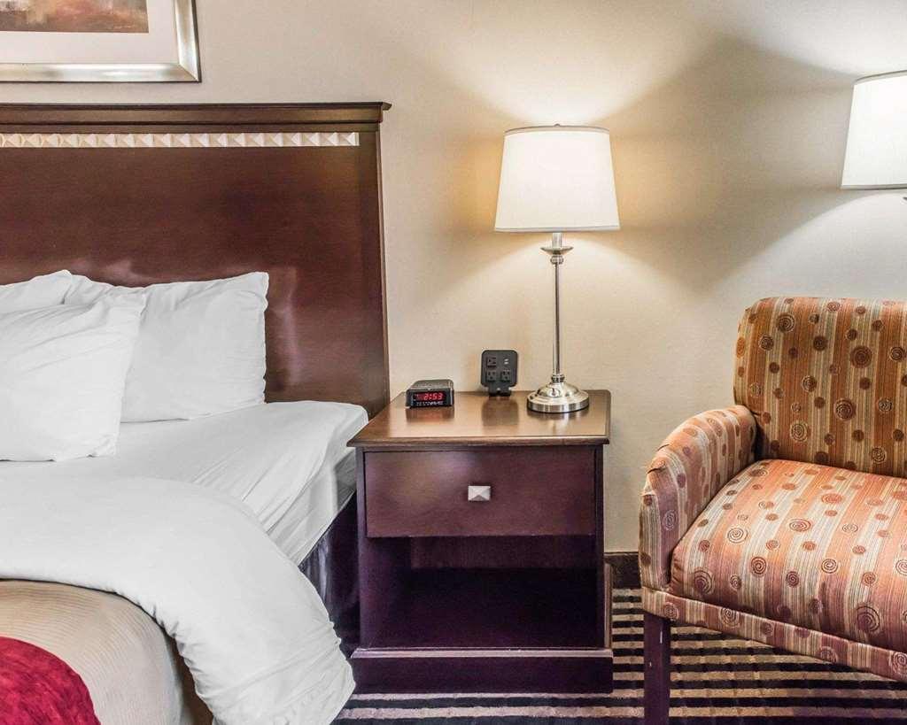 Wingate By Wyndham Pittsburgh 2*