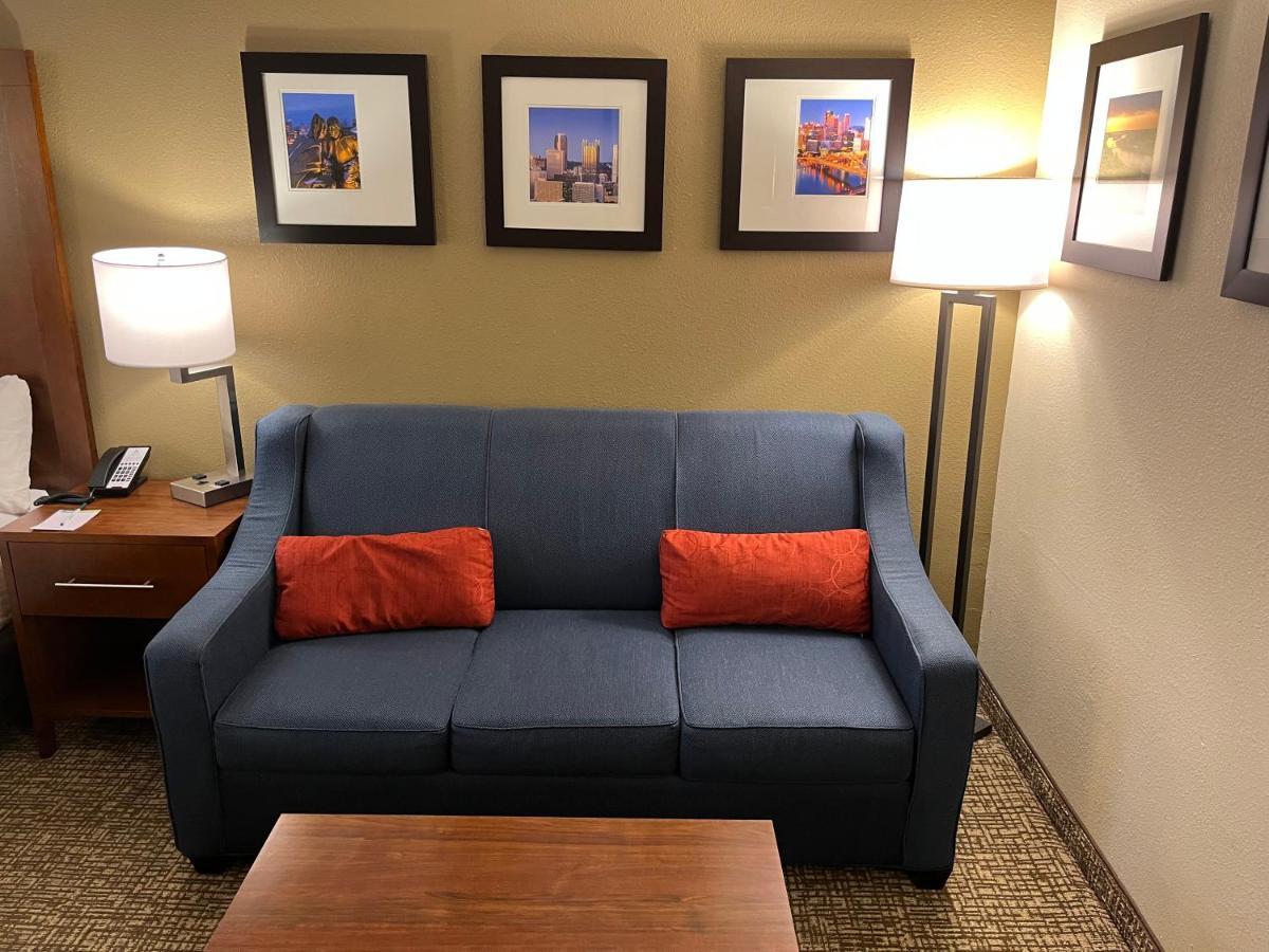Wingate By Wyndham Pittsburgh Hotel 2*